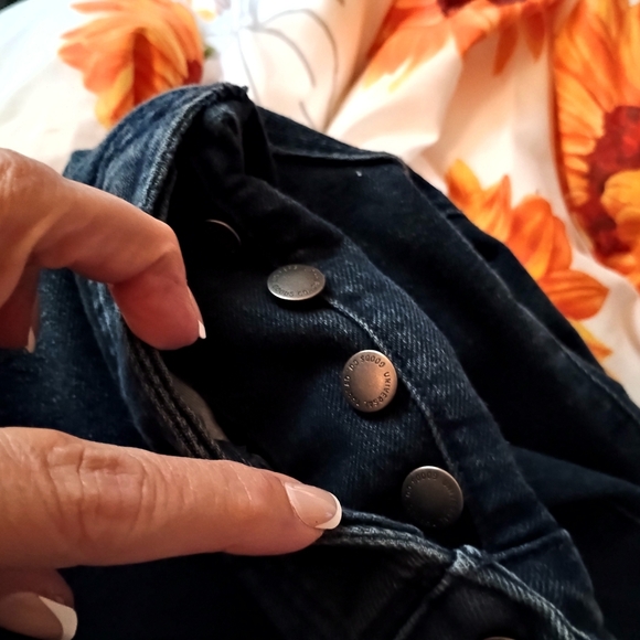 Universal Thread Button Down  Denim Jeans - Picture 5 of 7